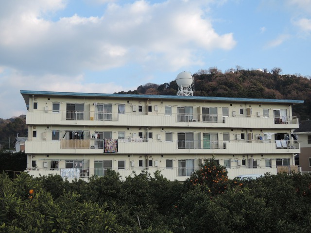 リフォーム済みなのでキッチンやトイレは新品です。鳴見マンション